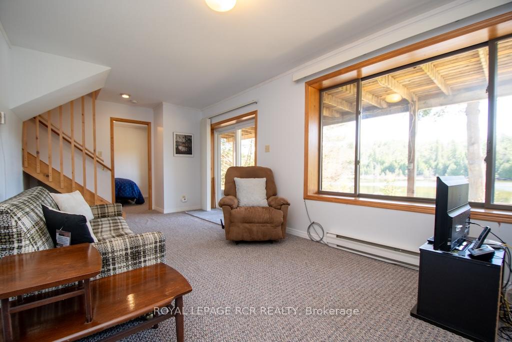Photo 25 of 24 Juniper Crescent, Kawartha Lakes, Somerville — HOMEH