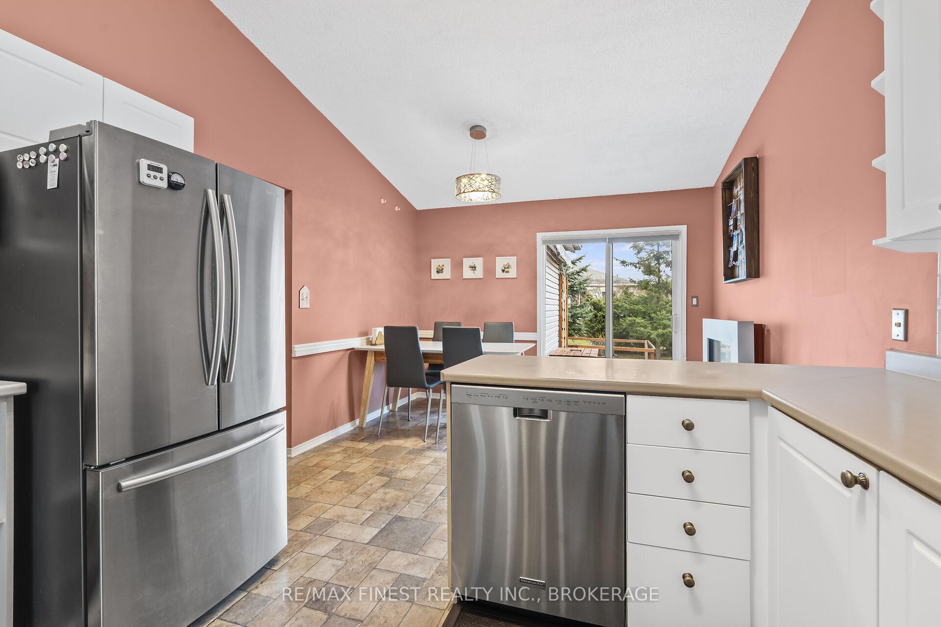 Photo 17 of 455 Freeman Crescent, Kingston, Kingston East (Incl Barret Crt) — HOMEH