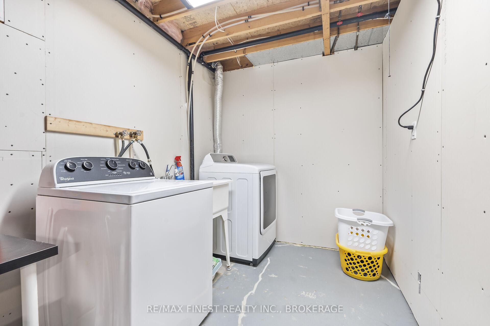 Photo 32 of 455 Freeman Crescent, Kingston, Kingston East (Incl Barret Crt) — HOMEH