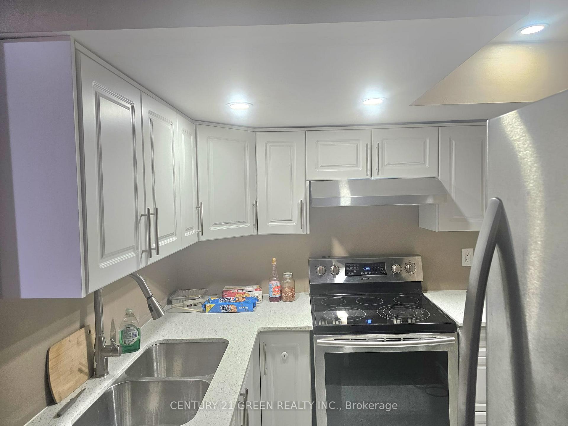 Photo 3 of Unit Bsmt, 156 Holmes Crescent, Milton, Scott — HOMEH