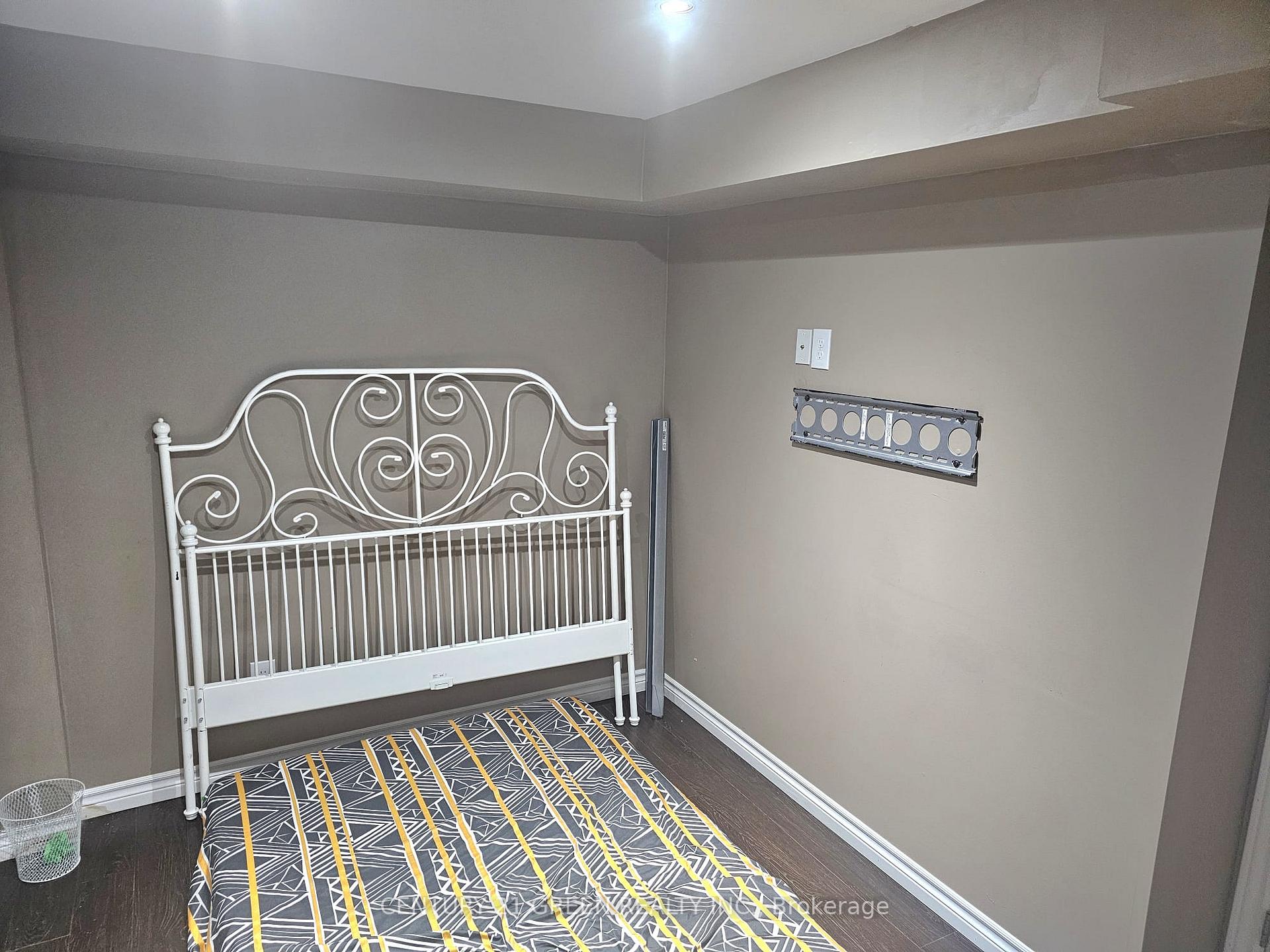 Photo 2 of Unit Bsmt, 156 Holmes Crescent, Milton, Scott — HOMEH