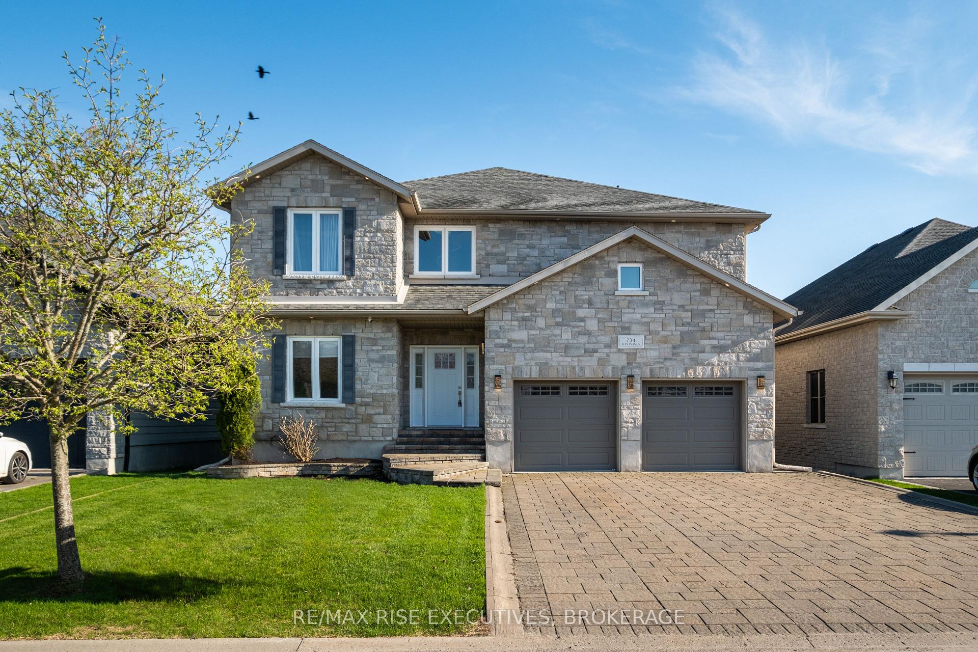 Front of 734 Kananaskis Drive