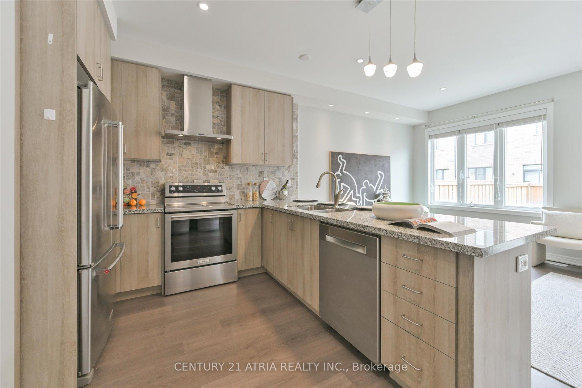 Photo 8 of 21 Collier Crescent, Markham, Wismer — HOMEH