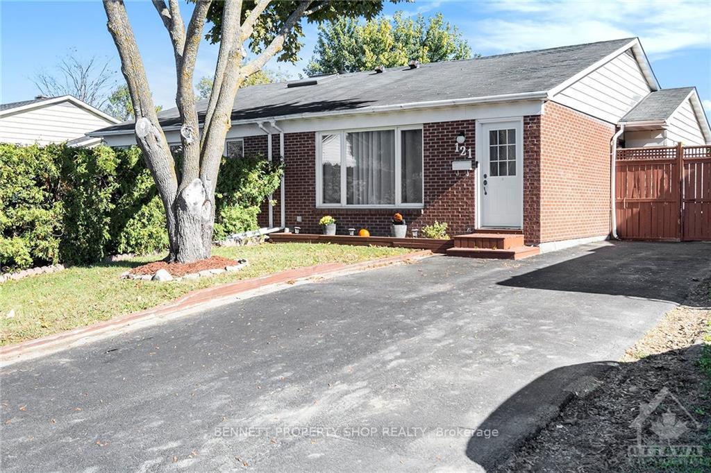 Photo 3 of 121 Morton Drive, Ottawa, Kanata - Glencairn/Hazeldean — HOMEH