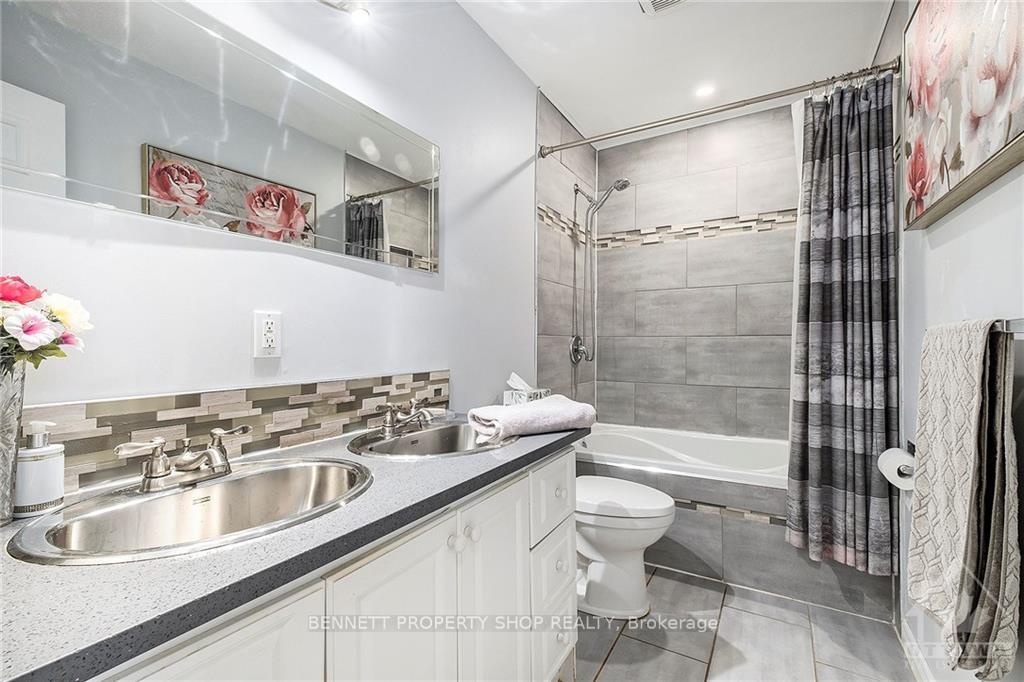 Photo 6 of 121 Morton Drive, Ottawa, Kanata - Glencairn/Hazeldean — HOMEH