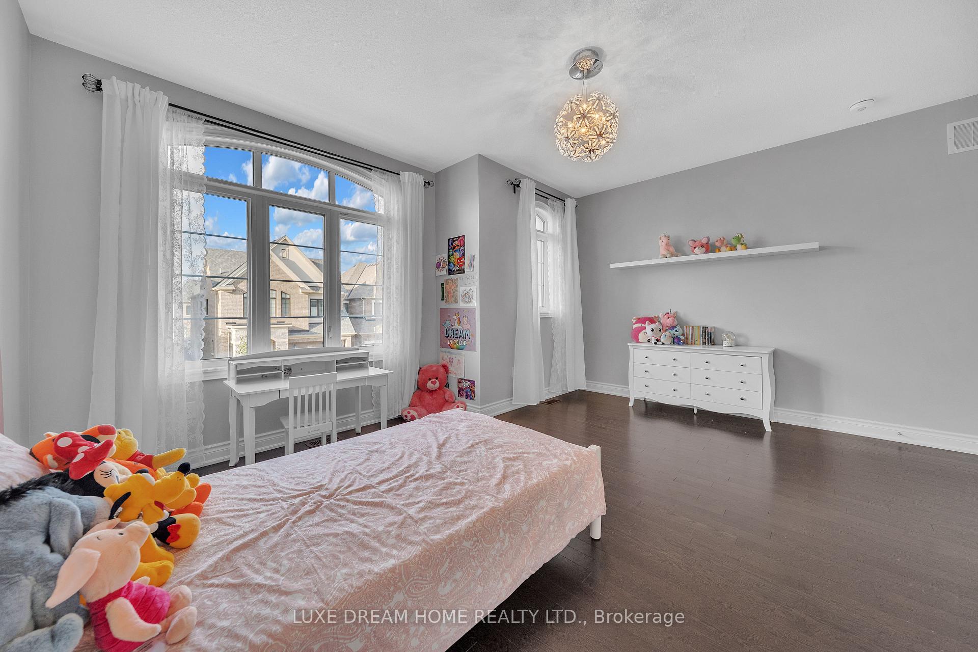Photo 32 of 1310 Raspberry Terrace, Milton, Ford — HOMEH