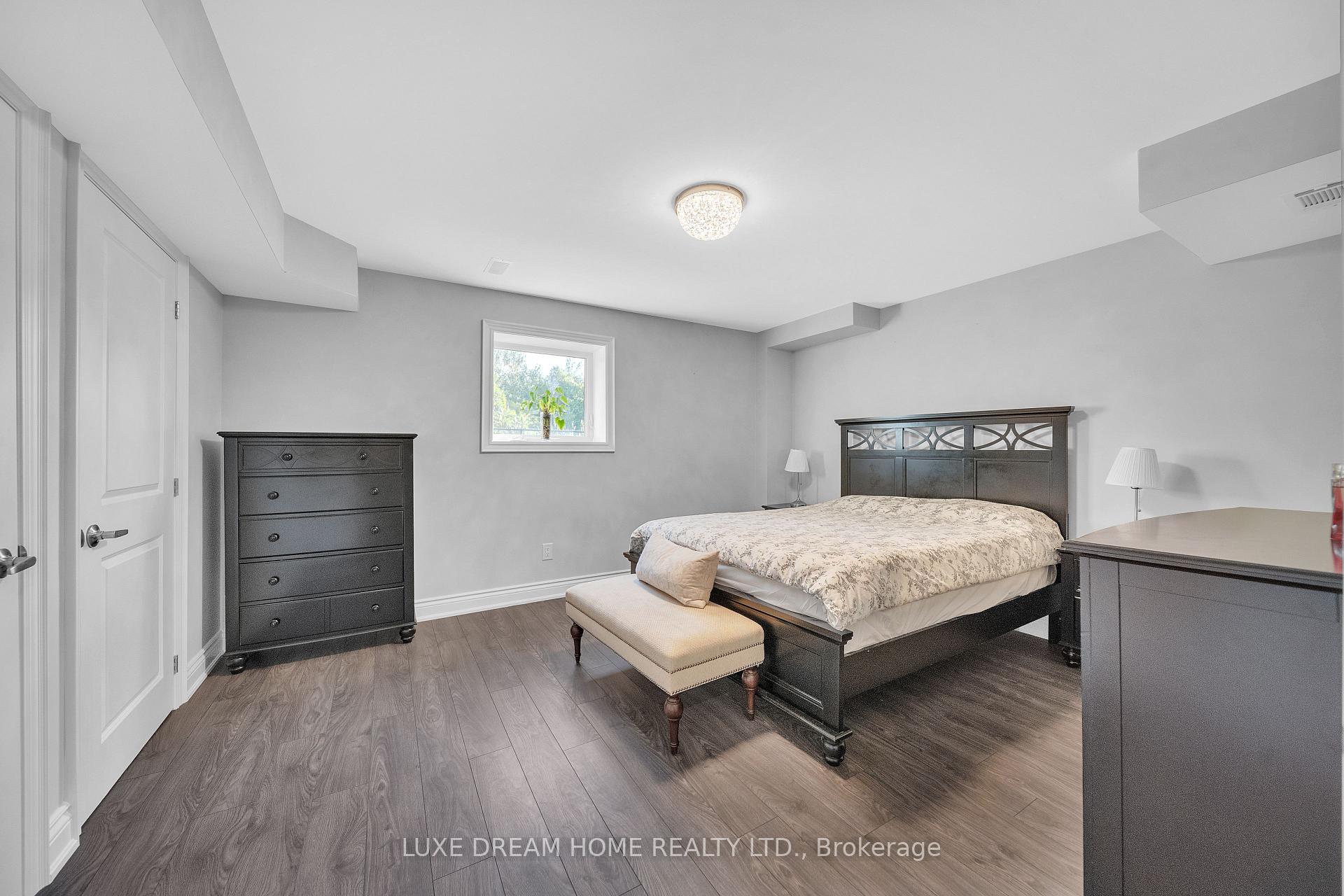 Photo 40 of 1310 Raspberry Terrace, Milton, Ford — HOMEH