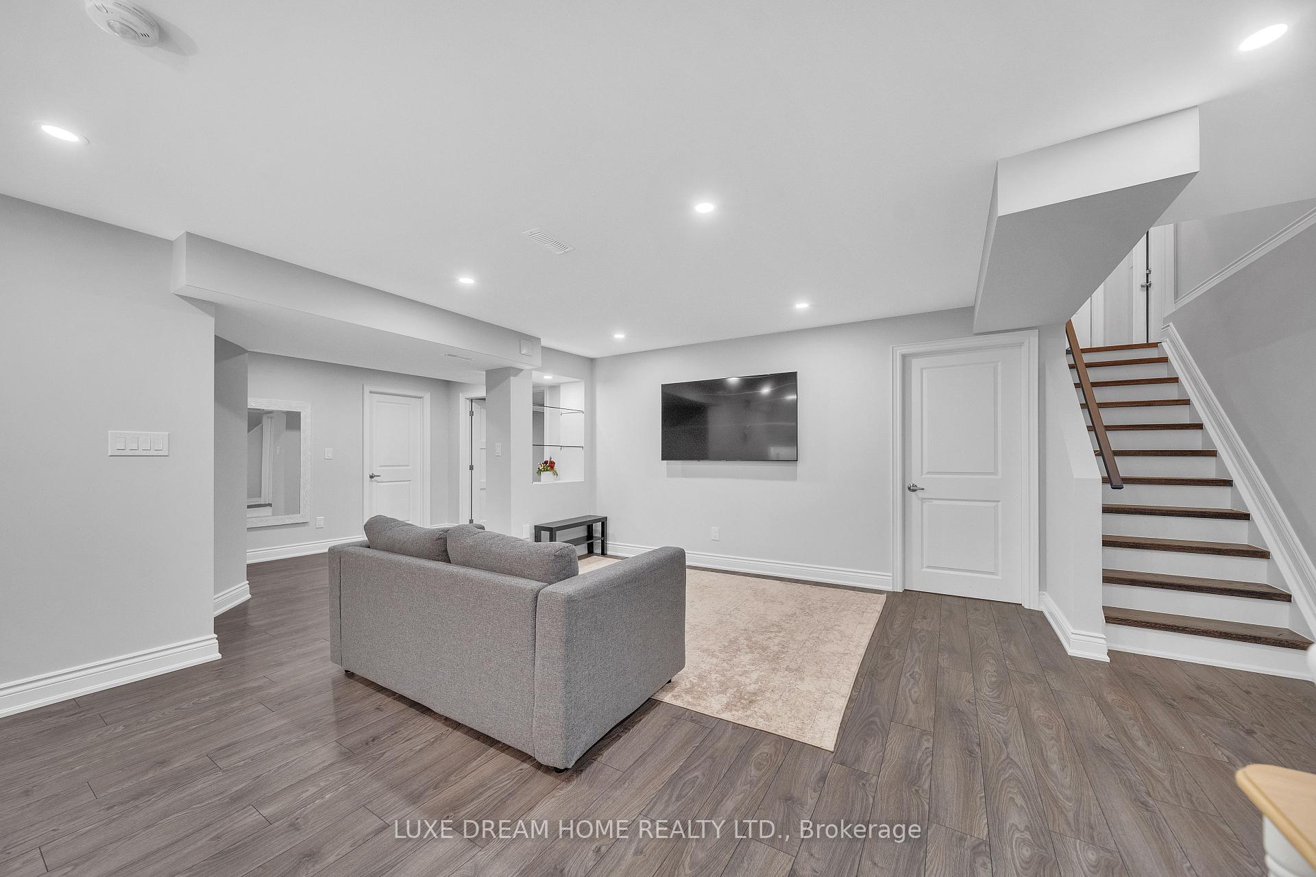 Photo 47 of 1310 Raspberry Terrace, Milton, Ford — HOMEH