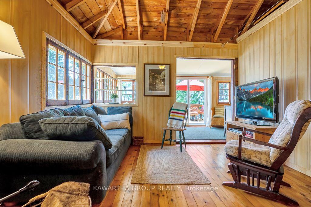 Photo 10 of 44 Birch Glen Drive, Kawartha Lakes, Somerville — HOMEH