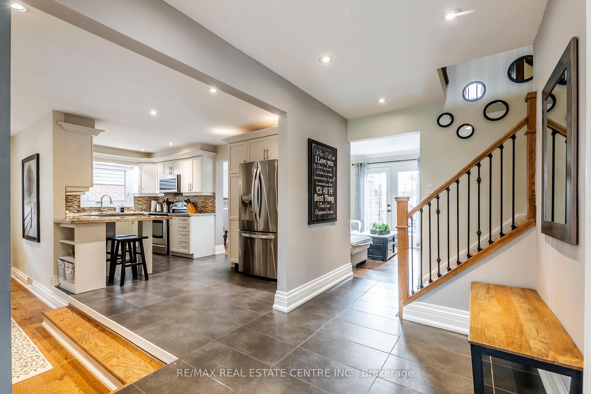 Photo 2 of 481 Bell Street, Milton, Bronte Meadows — HOMEH