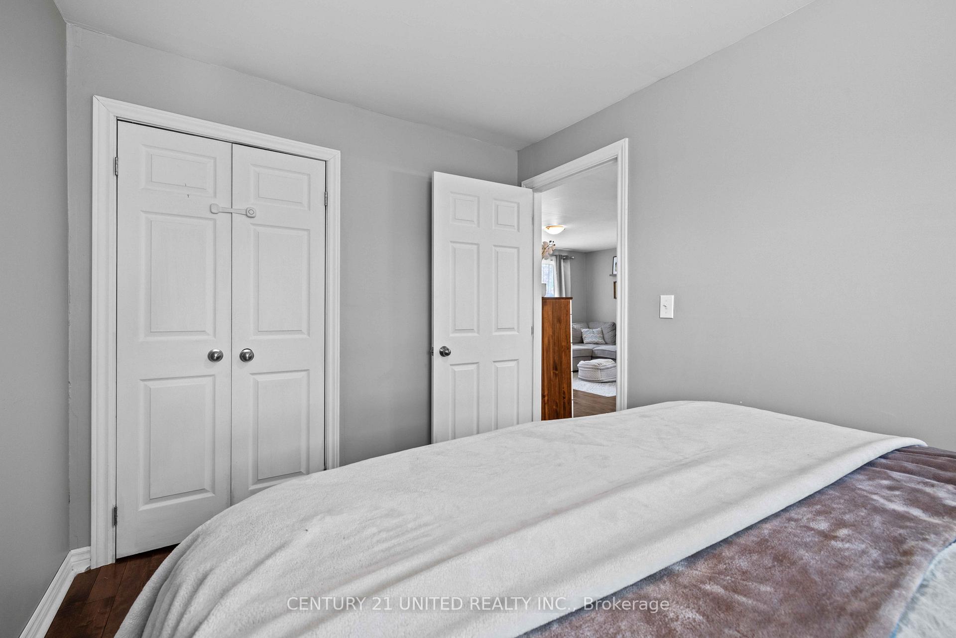 Photo 11 of 27 St Patrick Street, Kawartha Lakes, Lindsay — HOMEH