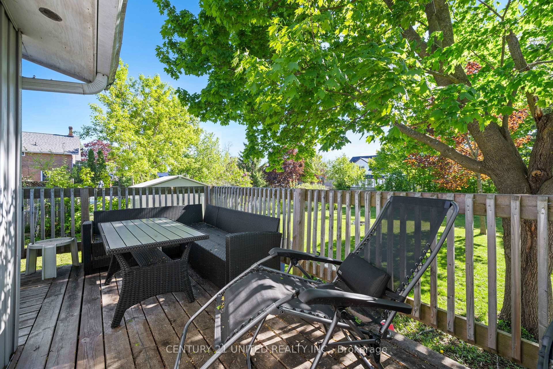 Photo 24 of 27 St Patrick Street, Kawartha Lakes, Lindsay — HOMEH