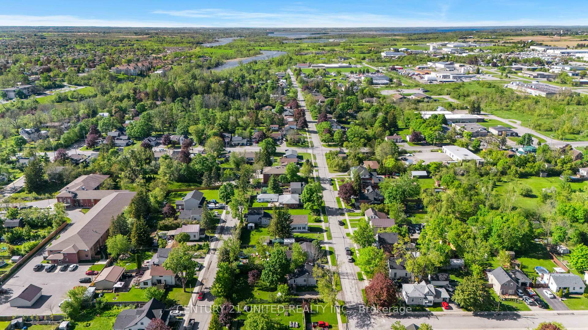 Photo 29 of 27 St Patrick Street, Kawartha Lakes, Lindsay — HOMEH
