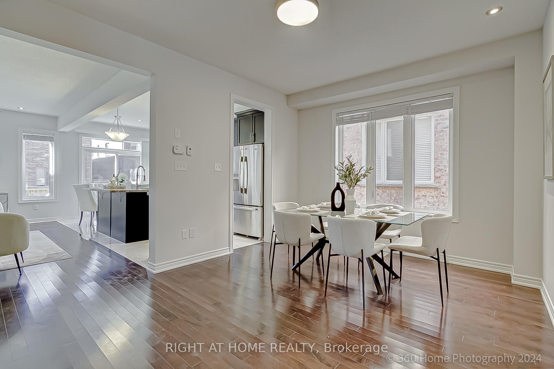 Photo 5 of 125 Wilfred Murison Avenue, Markham, Berczy — HOMEH