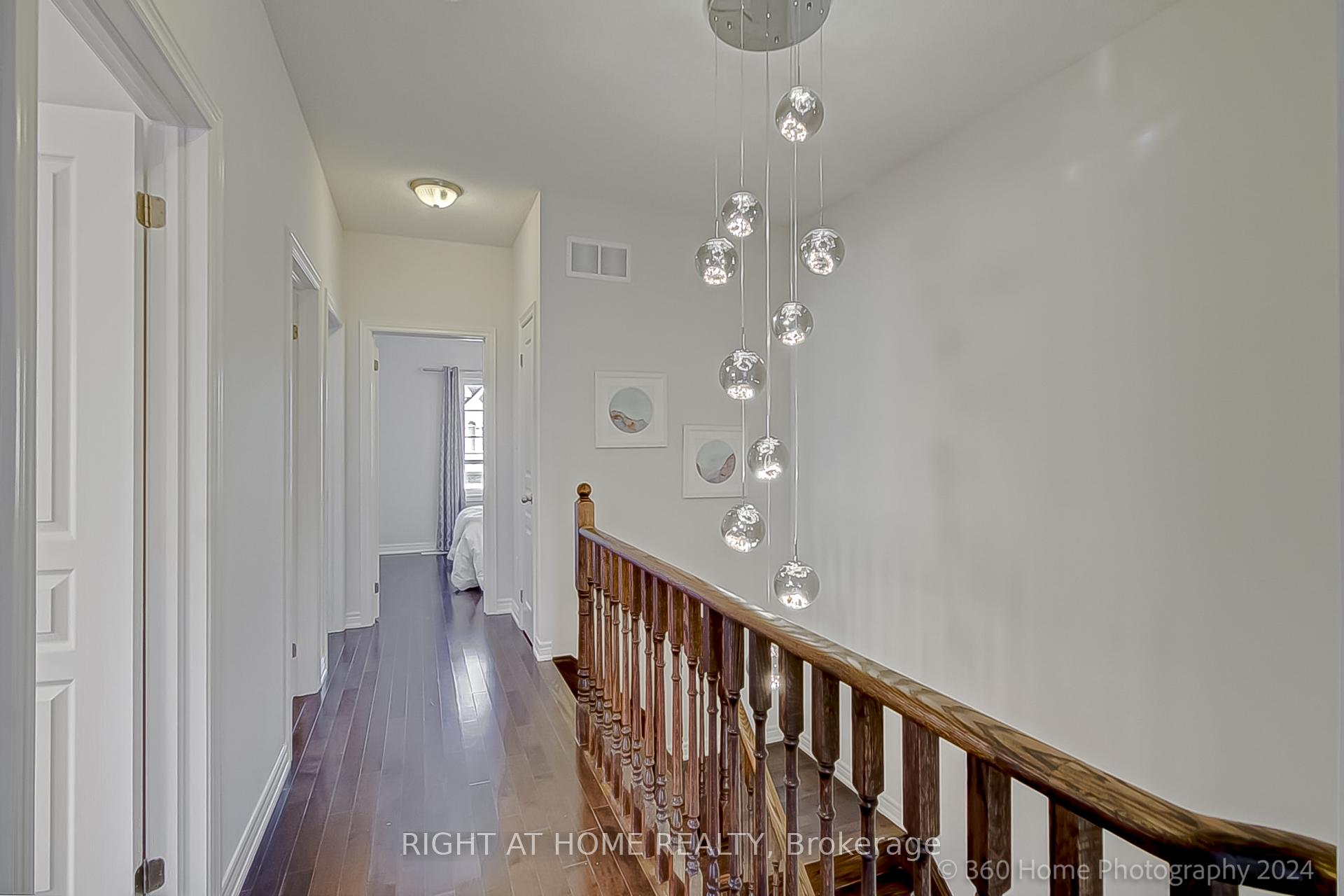 Photo 9 of 125 Wilfred Murison Avenue, Markham, Berczy — HOMEH