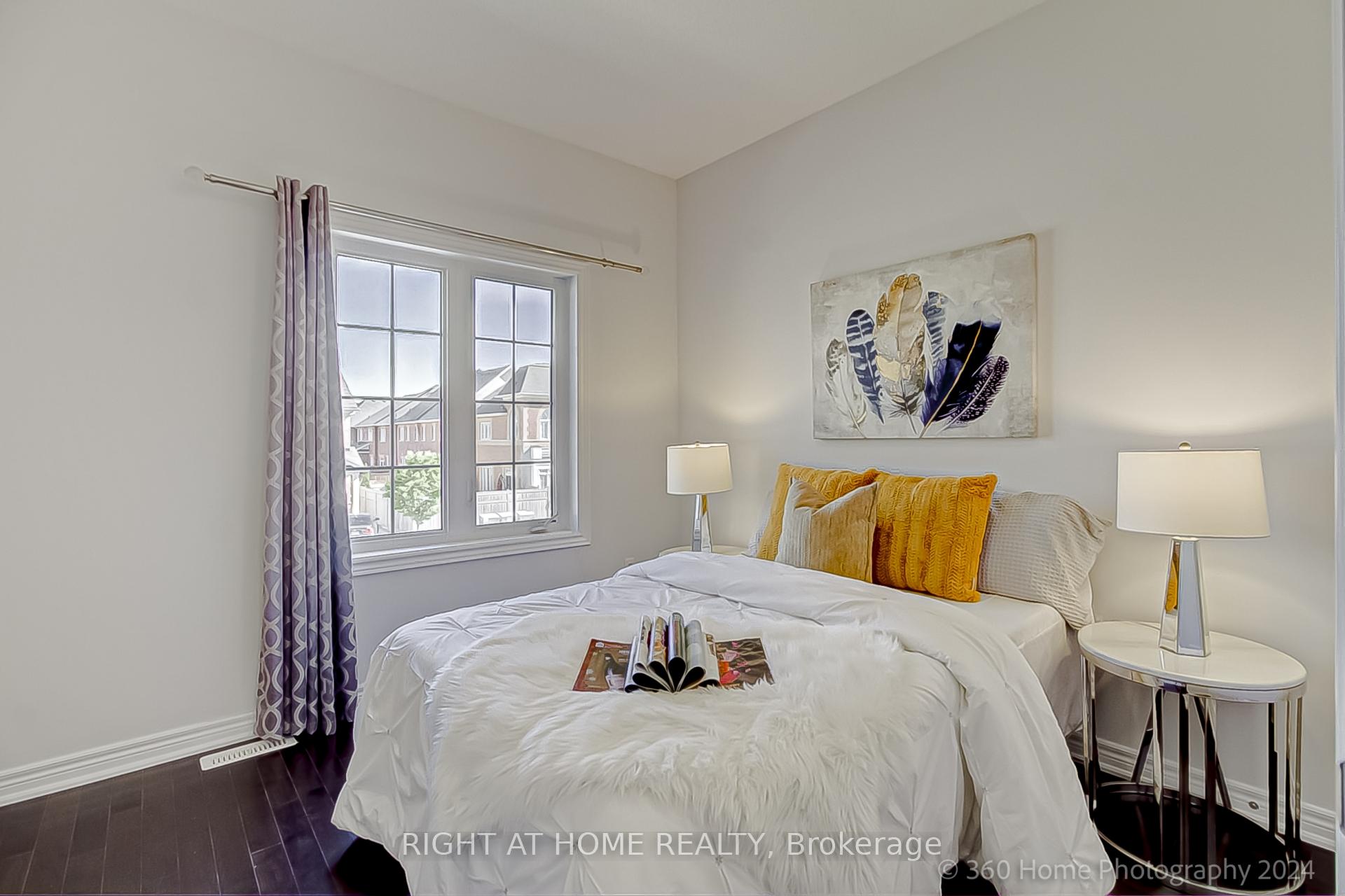 Photo 12 of 125 Wilfred Murison Avenue, Markham, Berczy — HOMEH