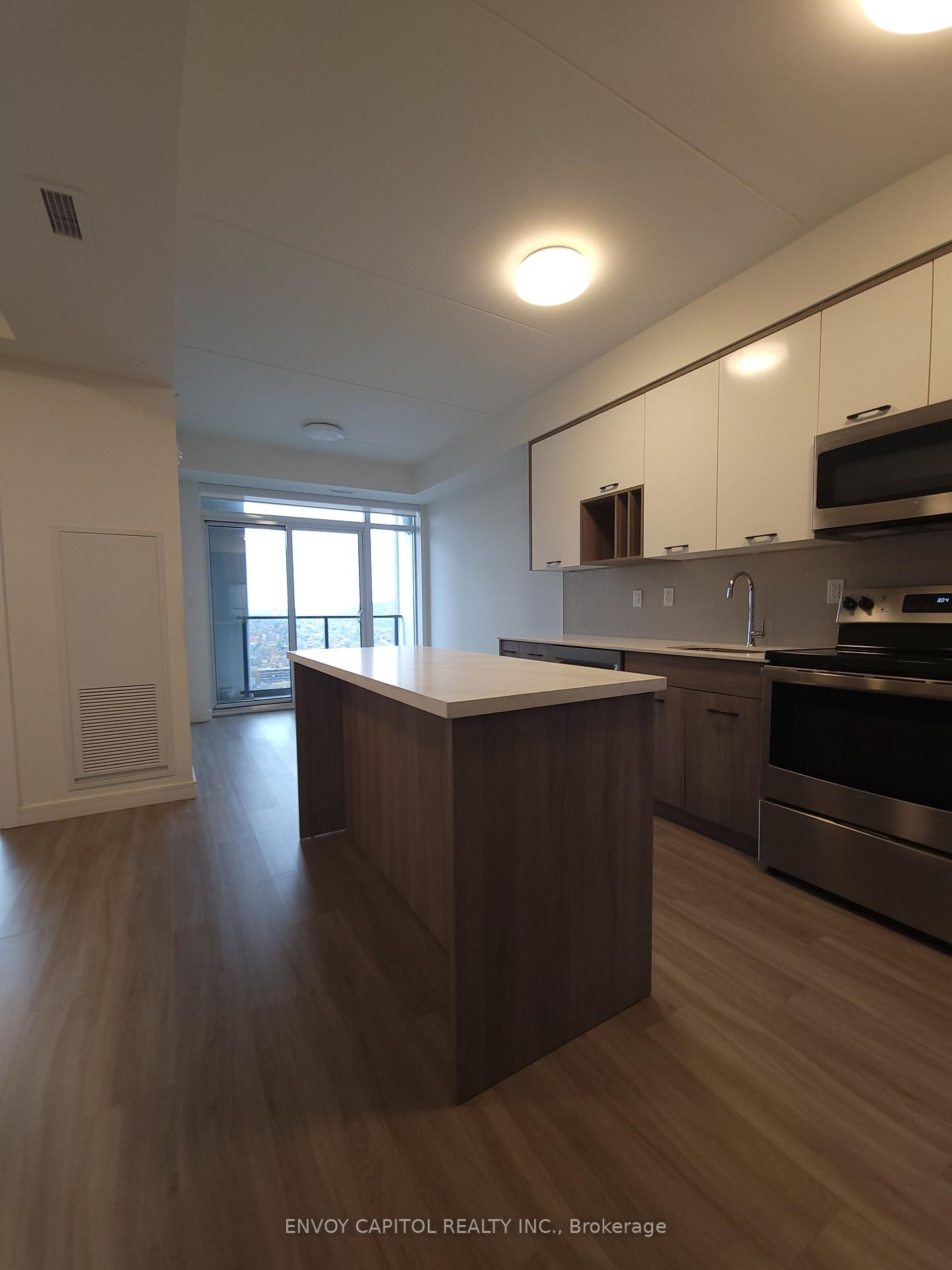 Photo 3 of Unit 1201, 49 Walnut Street S, Hamilton, Corktown — HOMEH