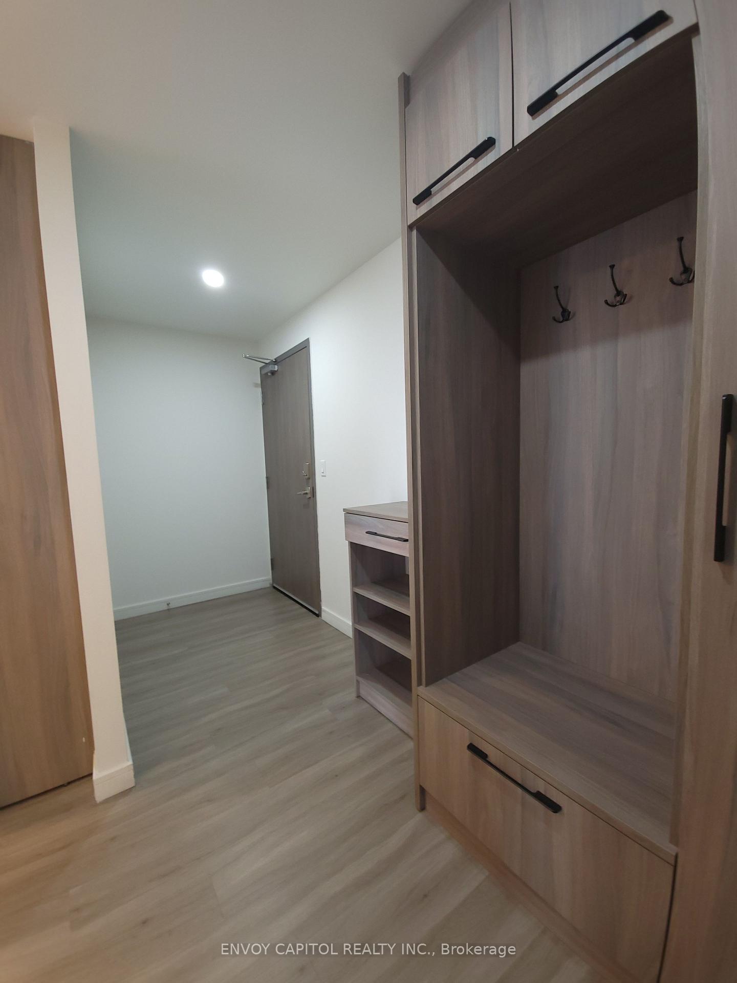 Photo 4 of Unit 1201, 49 Walnut Street S, Hamilton, Corktown — HOMEH