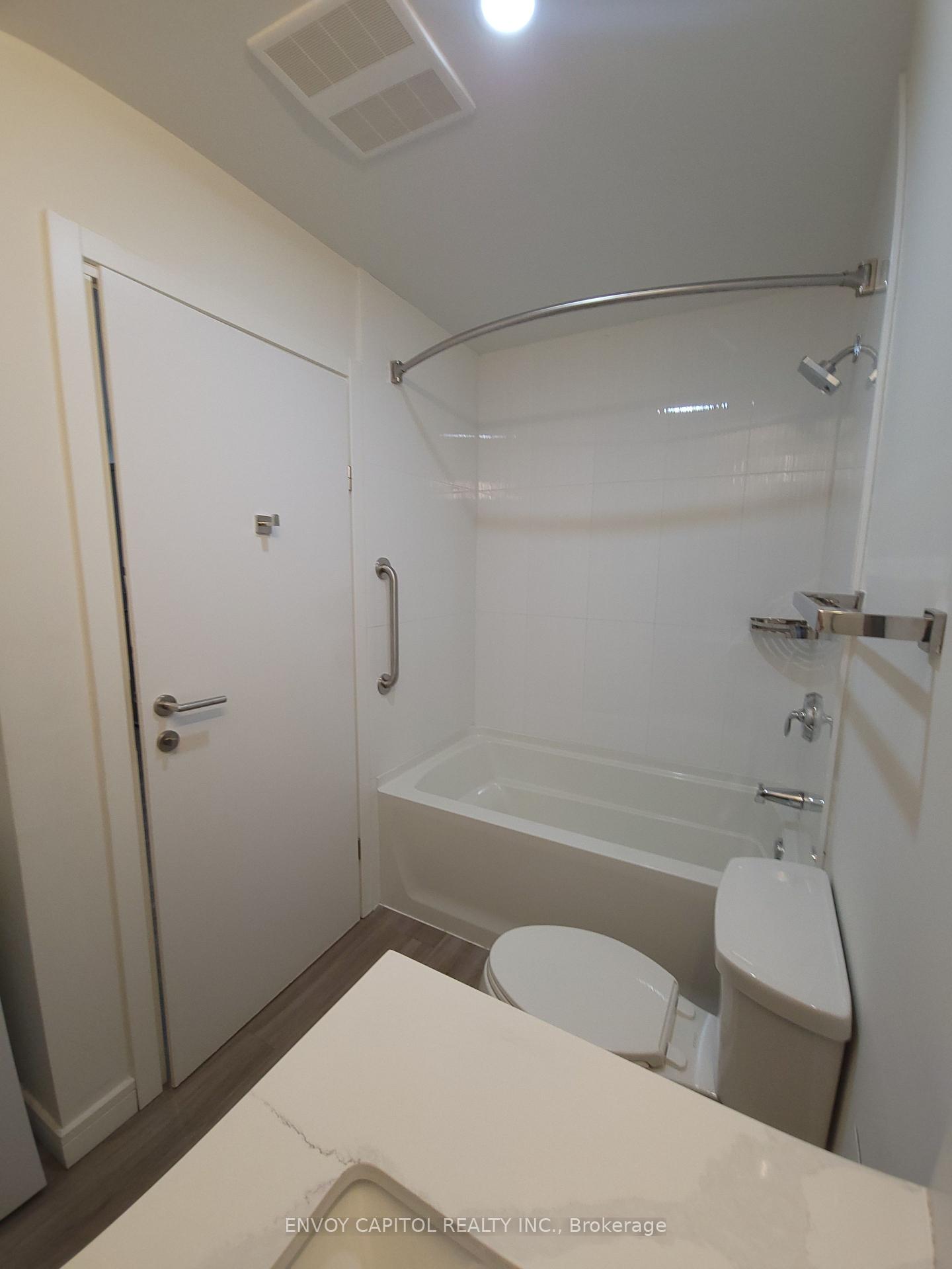 Photo 6 of Unit 1201, 49 Walnut Street S, Hamilton, Corktown — HOMEH