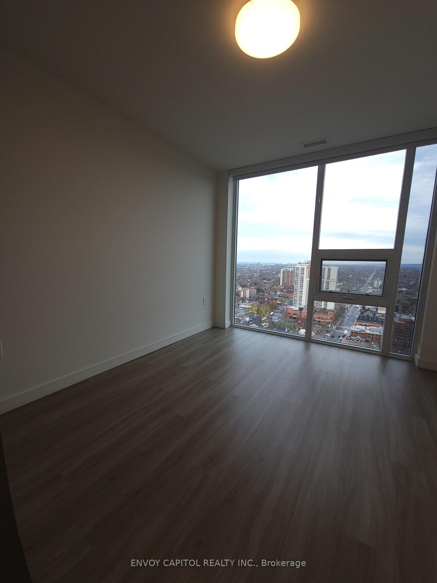Photo 10 of Unit 1201, 49 Walnut Street S, Hamilton, Corktown — HOMEH