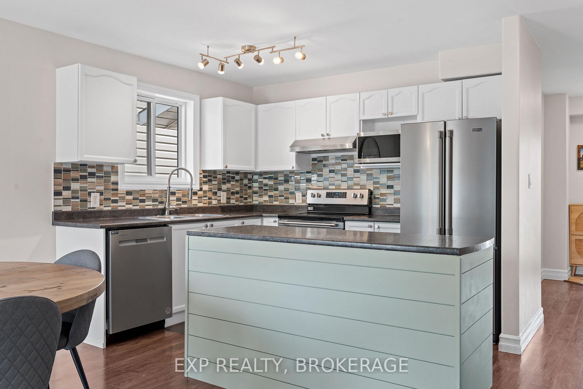 Photo 5 of 1271 Juniper Drive, Kingston, City Northwest — HOMEH
