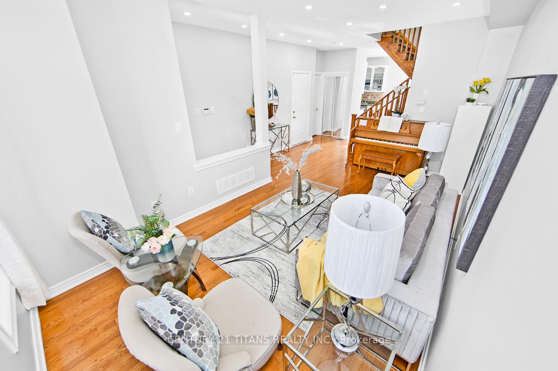 Photo 4 of 61 Rizal Avenue, Markham, Box Grove — HOMEH
