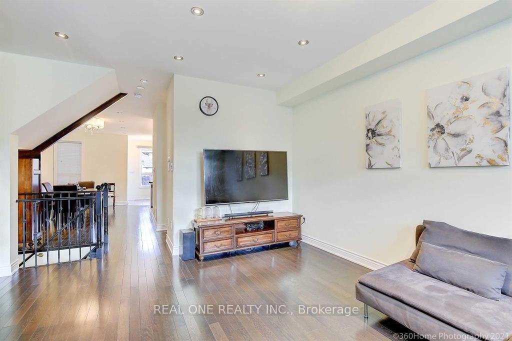 Photo 10 of 67 Omega Street, Markham, Wismer — HOMEH