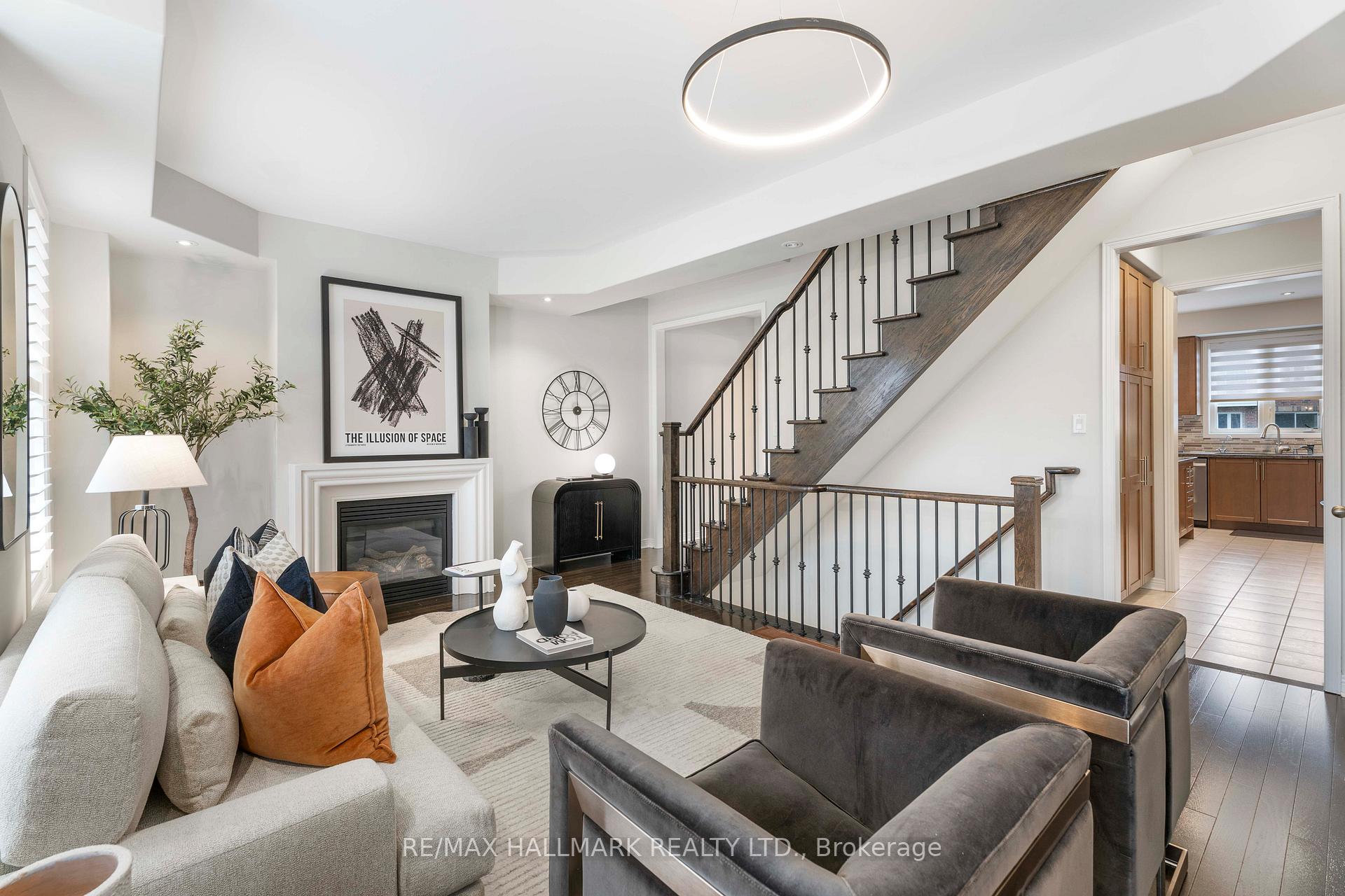 Photo 8 of 43 Walter Scott Crescent, Markham, Victoria Square — HOMEH