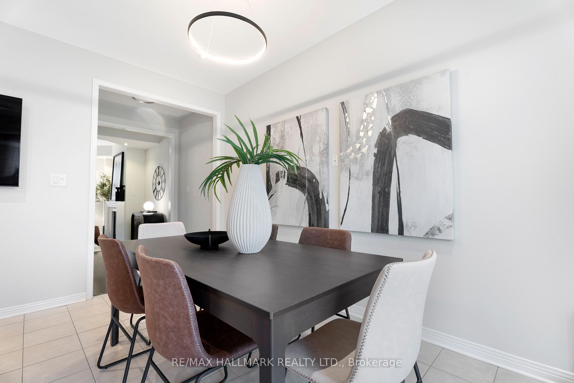 Photo 12 of 43 Walter Scott Crescent, Markham, Victoria Square — HOMEH