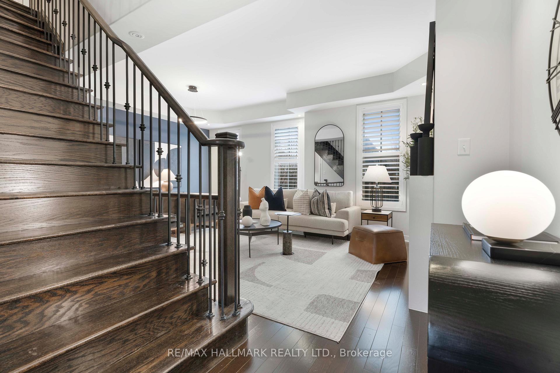 Photo 16 of 43 Walter Scott Crescent, Markham, Victoria Square — HOMEH
