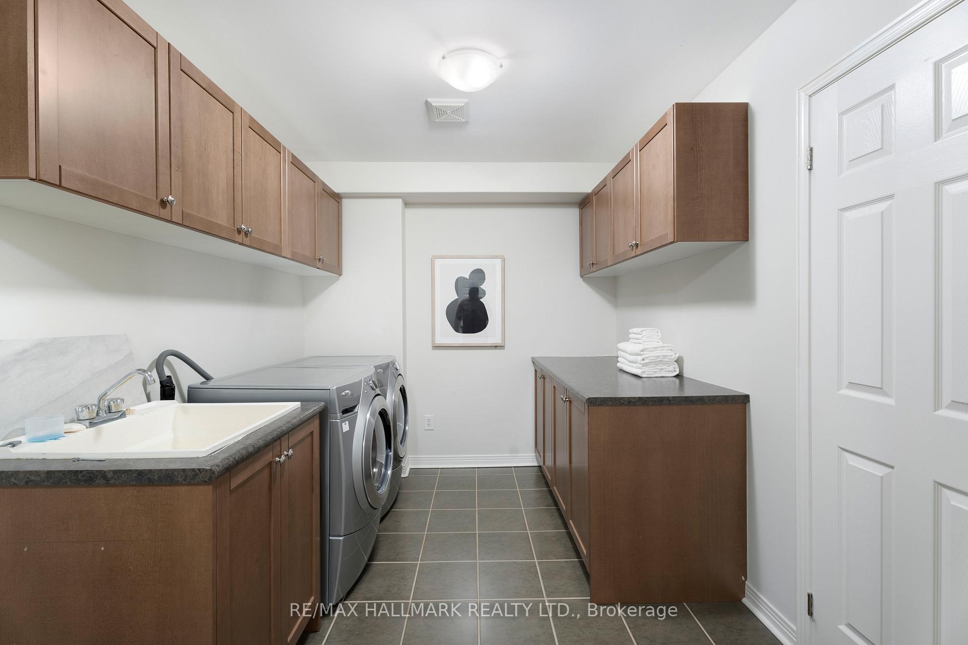 Photo 22 of 43 Walter Scott Crescent, Markham, Victoria Square — HOMEH