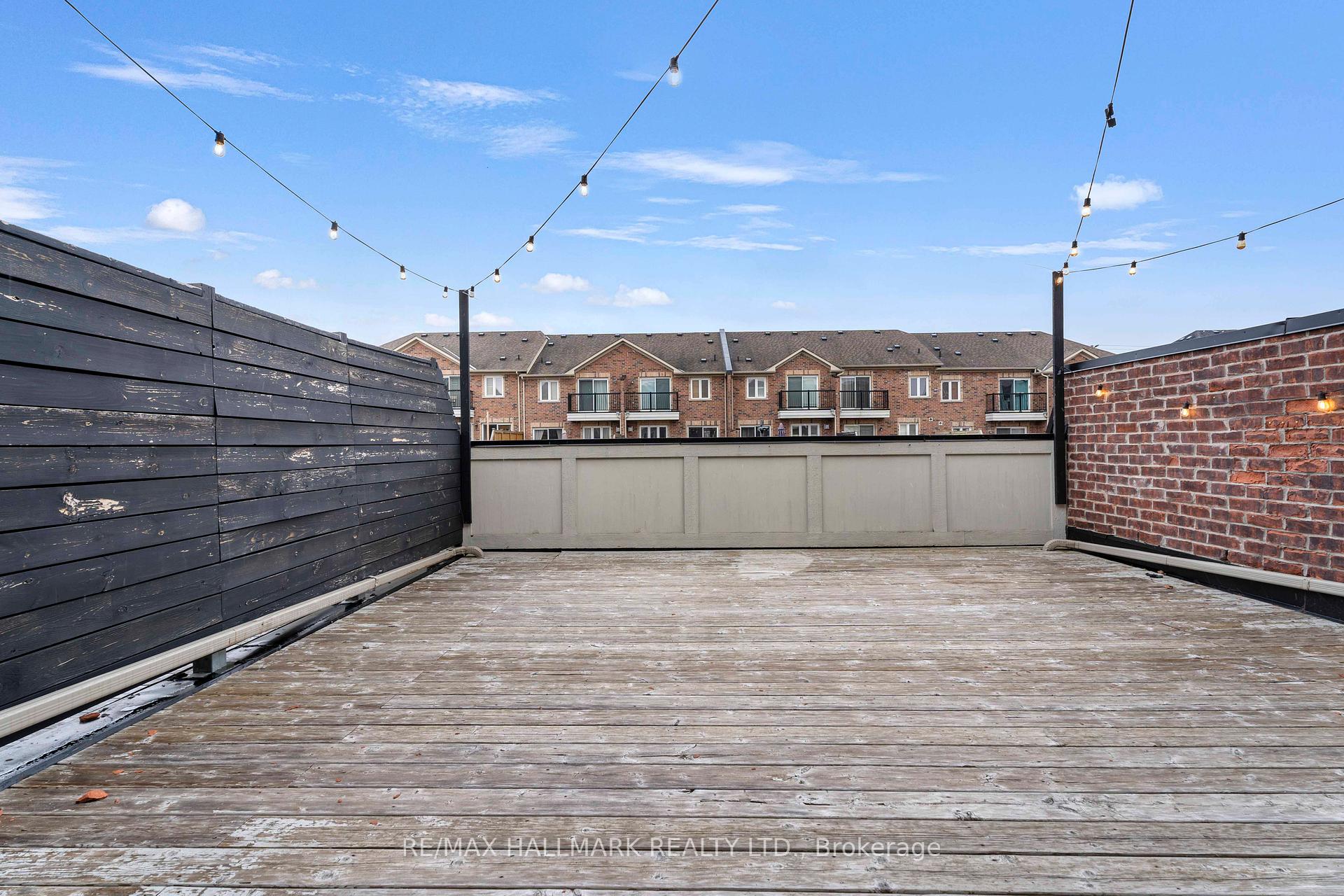 Photo 36 of 43 Walter Scott Crescent, Markham, Victoria Square — HOMEH