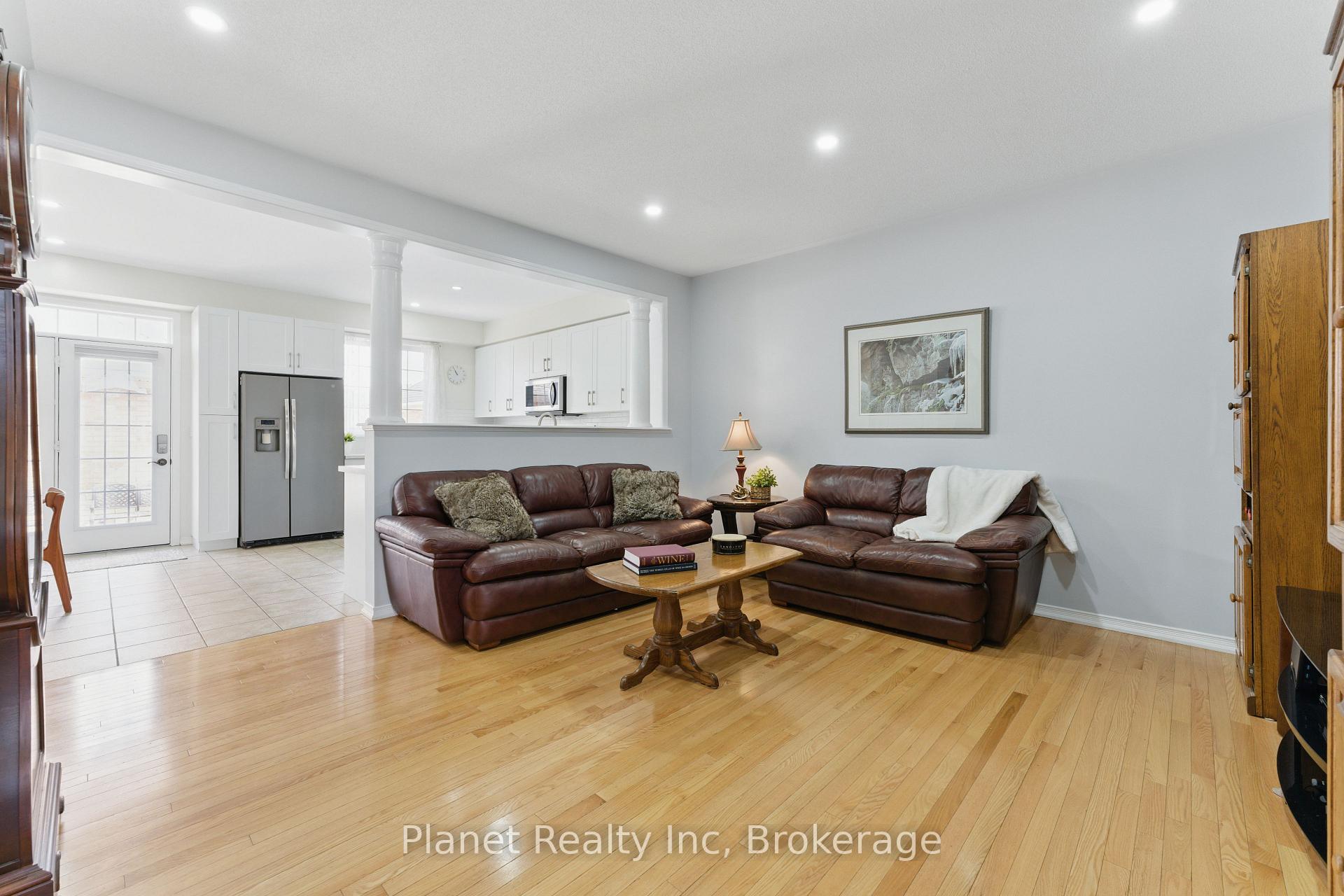 Photo 7 of Unit 9, 651 Farmstead Drive, Milton, Willmott — HOMEH
