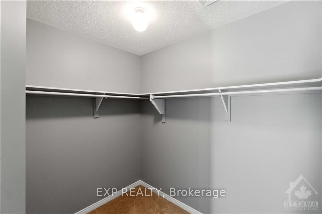 Photo 15 of 642 Pepperville Crescent, Ottawa, Kanata - Emerald Meadows/Trailwest — HOMEH