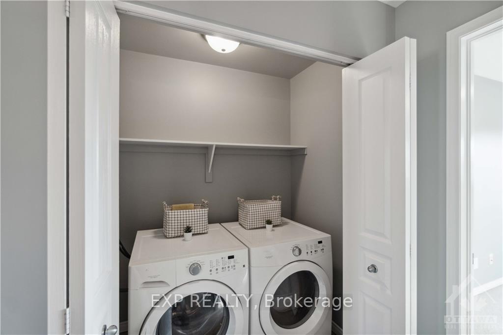 Photo 19 of 642 Pepperville Crescent, Ottawa, Kanata - Emerald Meadows/Trailwest — HOMEH