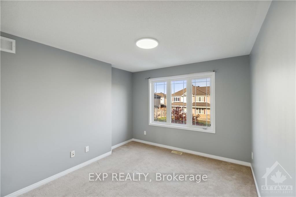 Photo 22 of 642 Pepperville Crescent, Ottawa, Kanata - Emerald Meadows/Trailwest — HOMEH