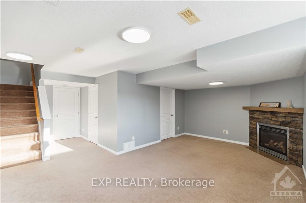 Photo 27 of 642 Pepperville Crescent, Ottawa, Kanata - Emerald Meadows/Trailwest — HOMEH