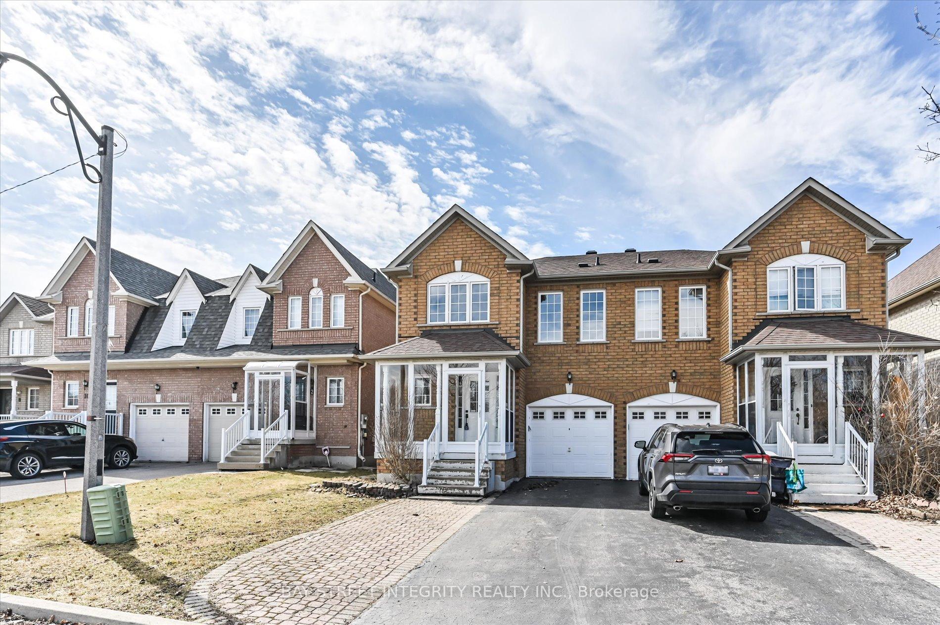 Photo 2 of 14 Attilio Street, Markham, Village Green-South Unionville — HOMEH
