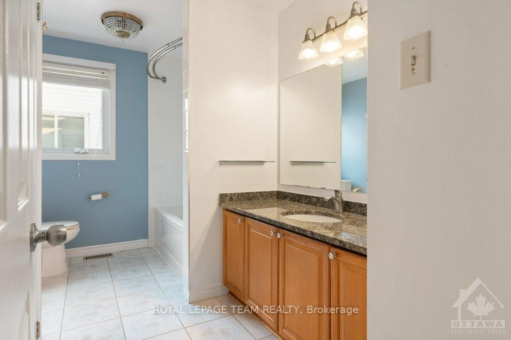 Photo 10 of 29 Acklam Terrace, Ottawa, Kanata - Morgan's Grant/South March — HOMEH