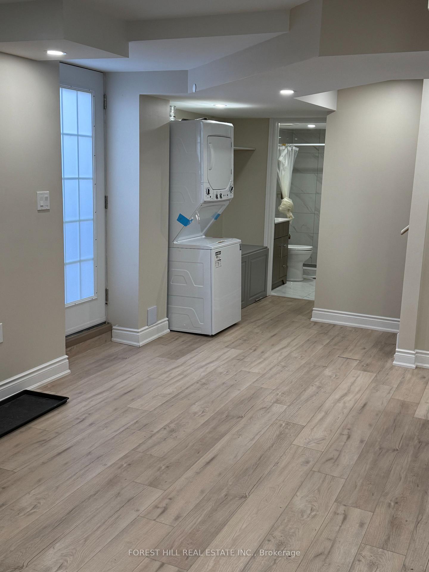 Photo 2 of 995 Dice Way, Milton, Willmott — HOMEH