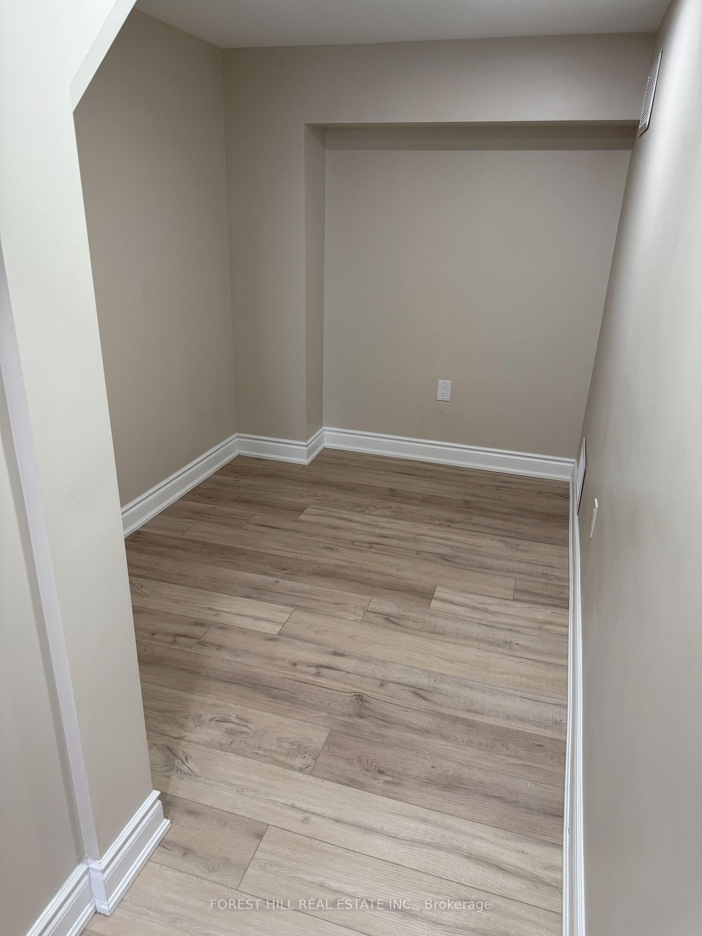 Photo 6 of 995 Dice Way, Milton, Willmott — HOMEH