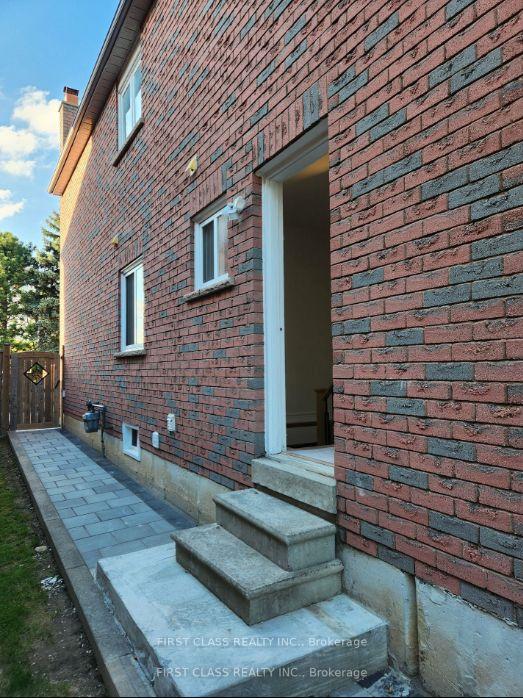 Photo 7 of Unit Basemen, 36 Soho Crescent, Markham, Markville — HOMEH