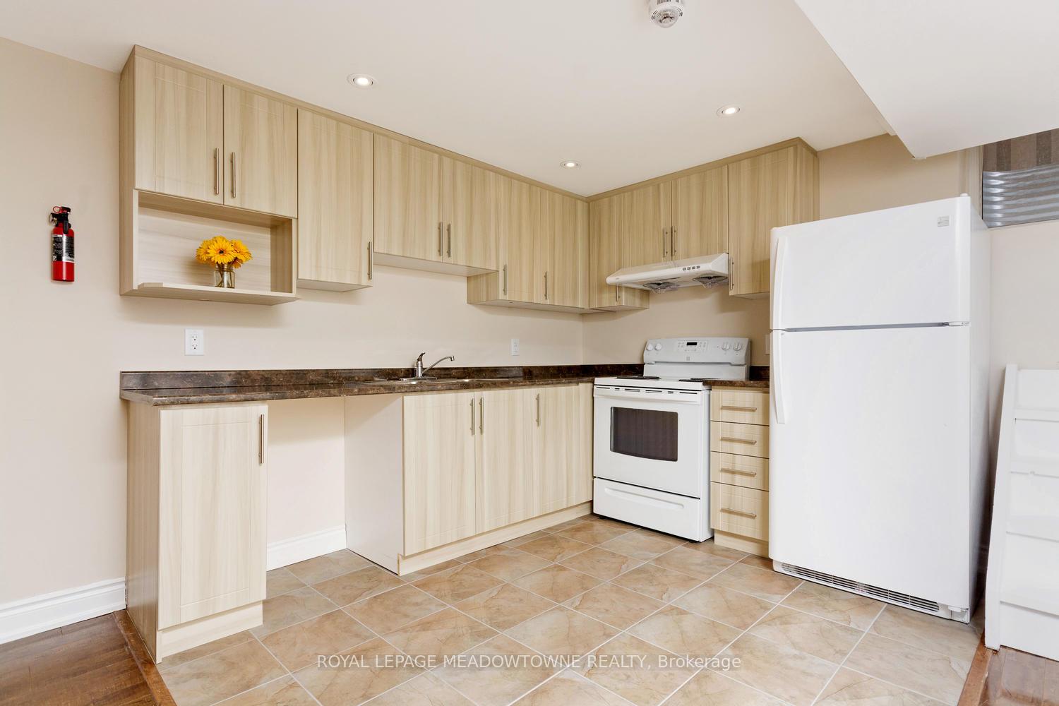 Photo 11 of Unit Bsmt, 355 McCartney Crescent, Milton, Clarke — HOMEH