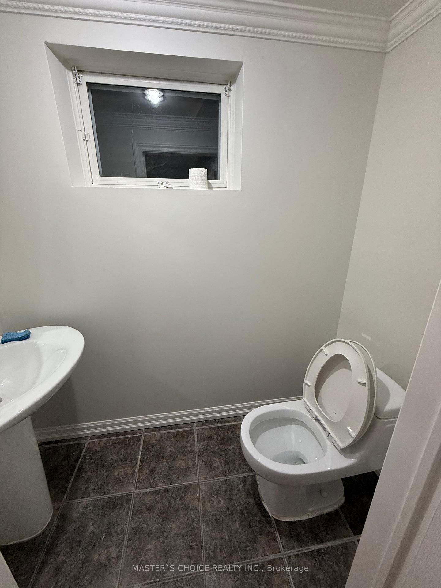 Photo 16 of 43 Wild Cherry Lane, Markham, Royal Orchard — HOMEH