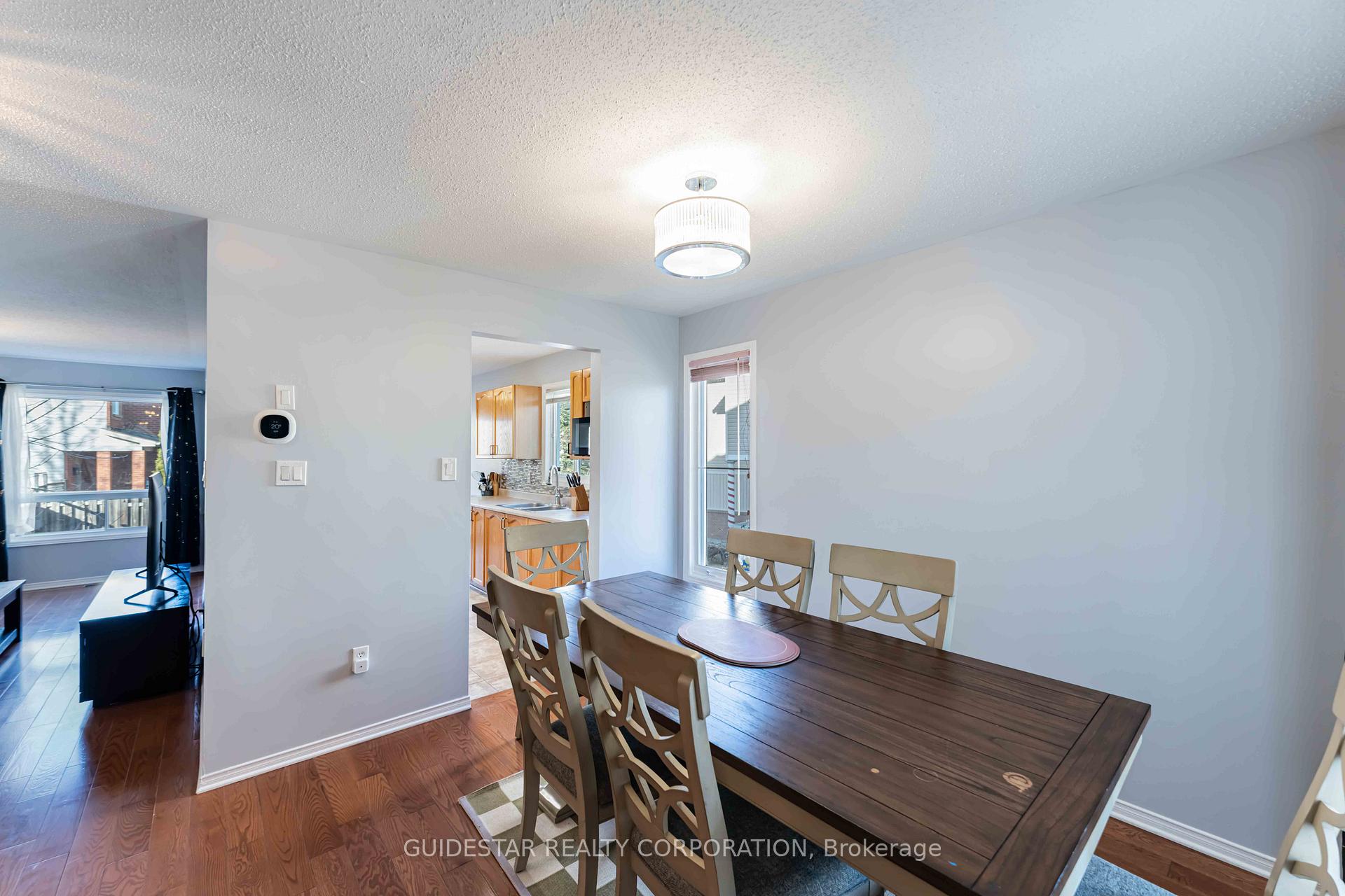 Photo 7 of 21 Shirley's Brook Drive, Ottawa, Kanata - Morgan's Grant/South March — HOMEH