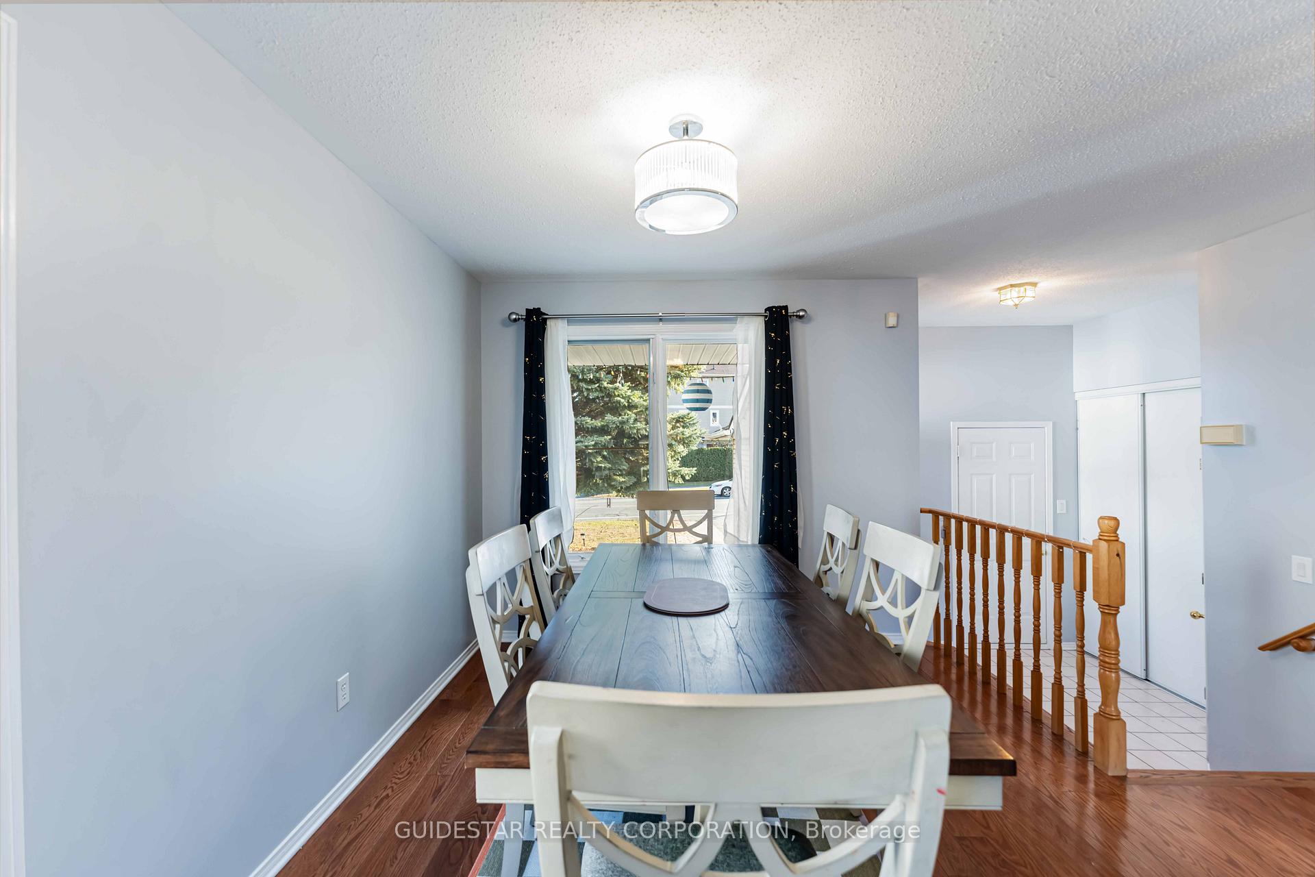 Photo 11 of 21 Shirley's Brook Drive, Ottawa, Kanata - Morgan's Grant/South March — HOMEH