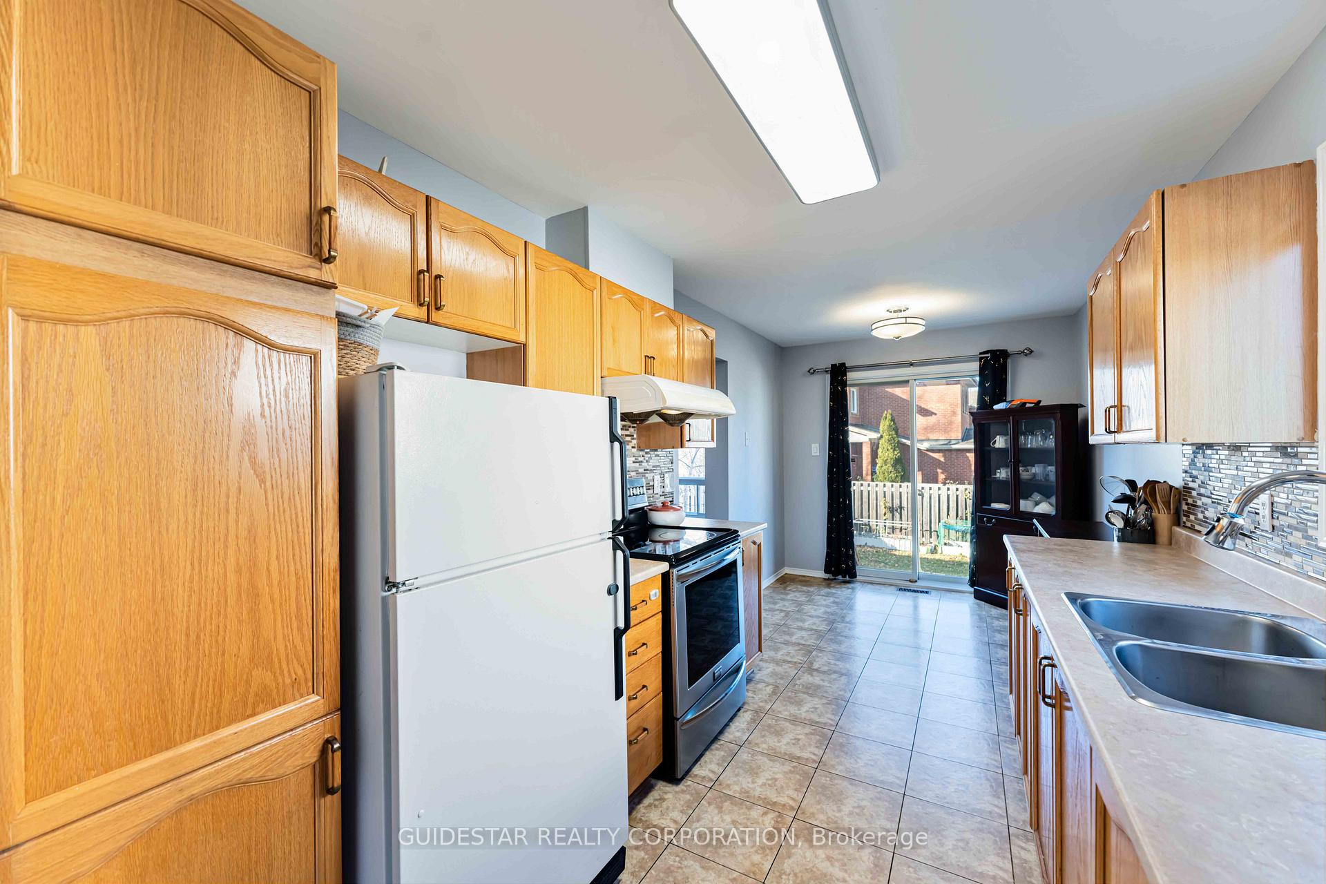 Photo 14 of 21 Shirley's Brook Drive, Ottawa, Kanata - Morgan's Grant/South March — HOMEH
