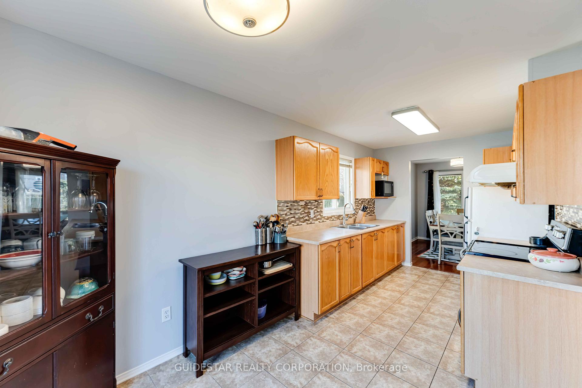 Photo 16 of 21 Shirley's Brook Drive, Ottawa, Kanata - Morgan's Grant/South March — HOMEH