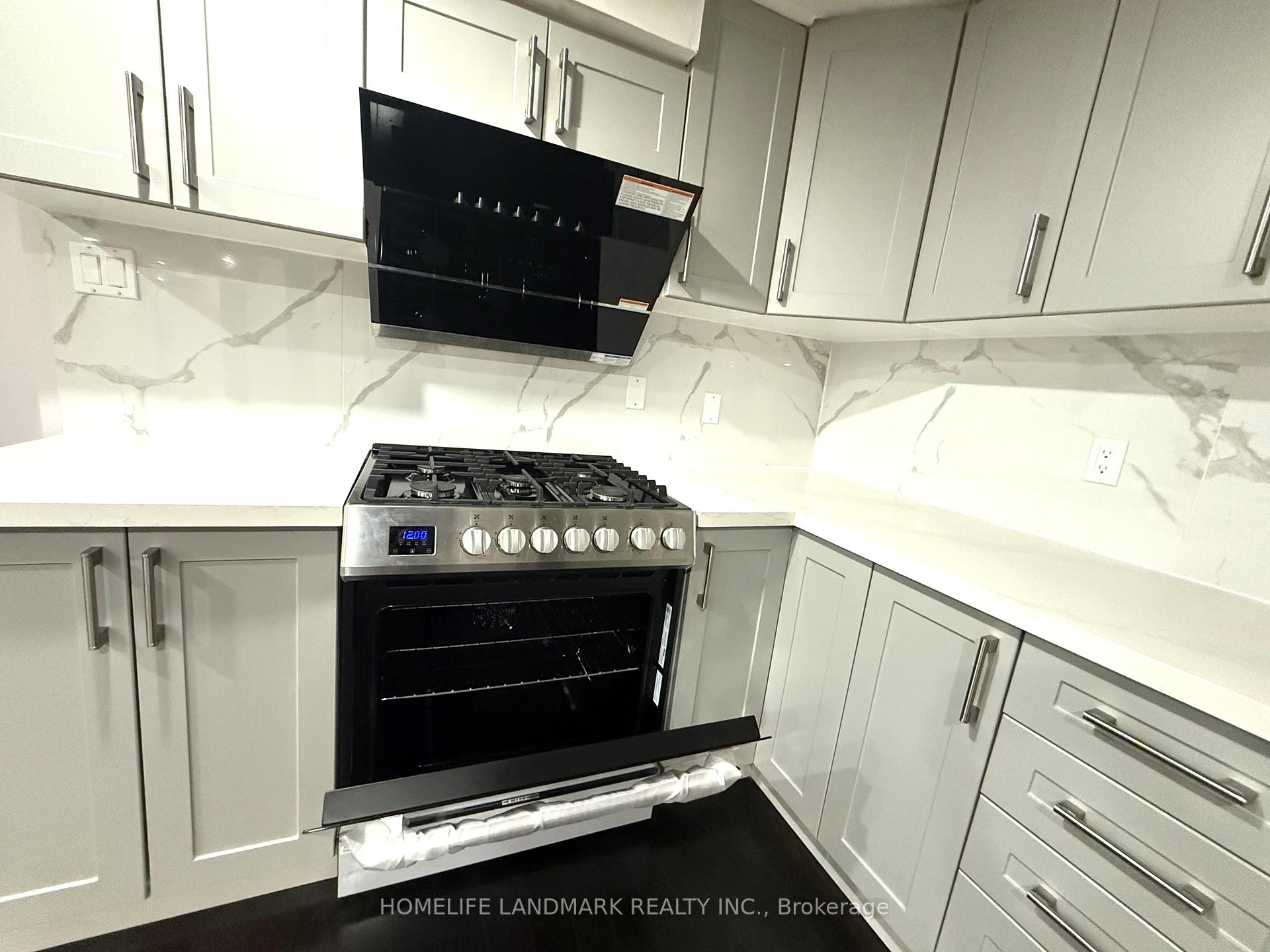 Photo 7 of Unit bsmt, 3 Caprara Crescent, Markham, Box Grove — HOMEH