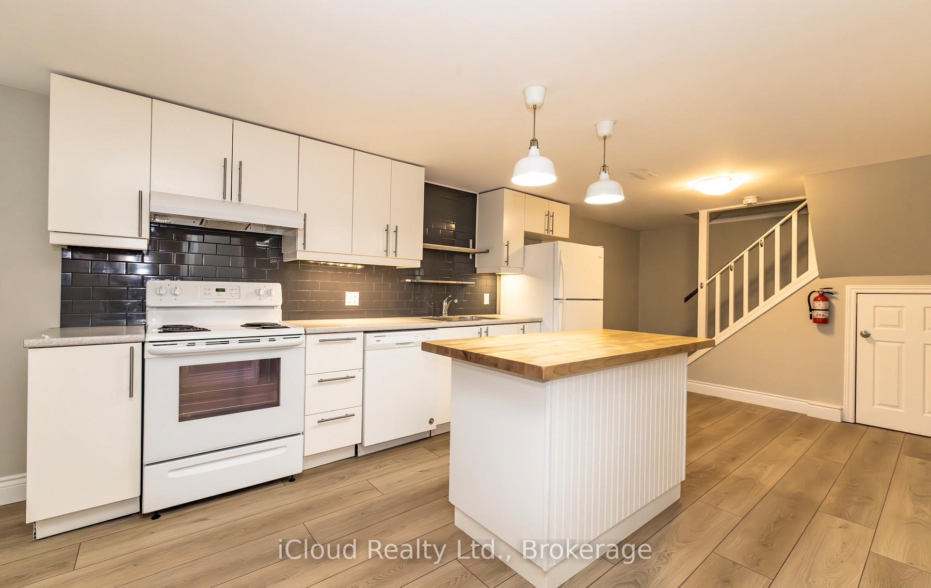 Photo 20 of 371 Meadowbrook Drive, Milton, Old Milton — HOMEH